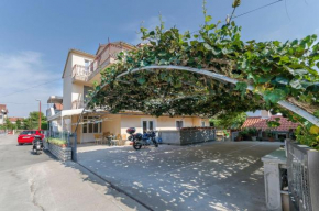 Apartments Mira I, Vodice